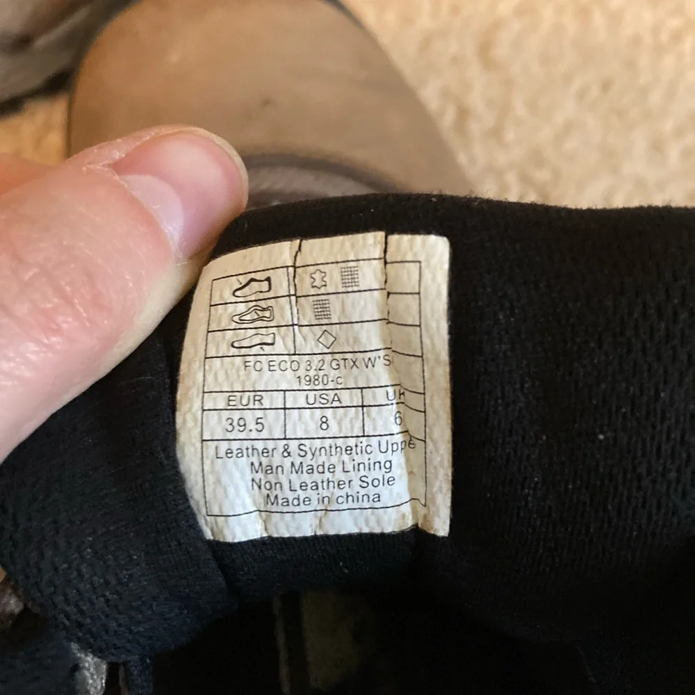 La Sportiva FC ECO 3.2 GTX Hiking Boots- Size 8 - Picture 9 of 9